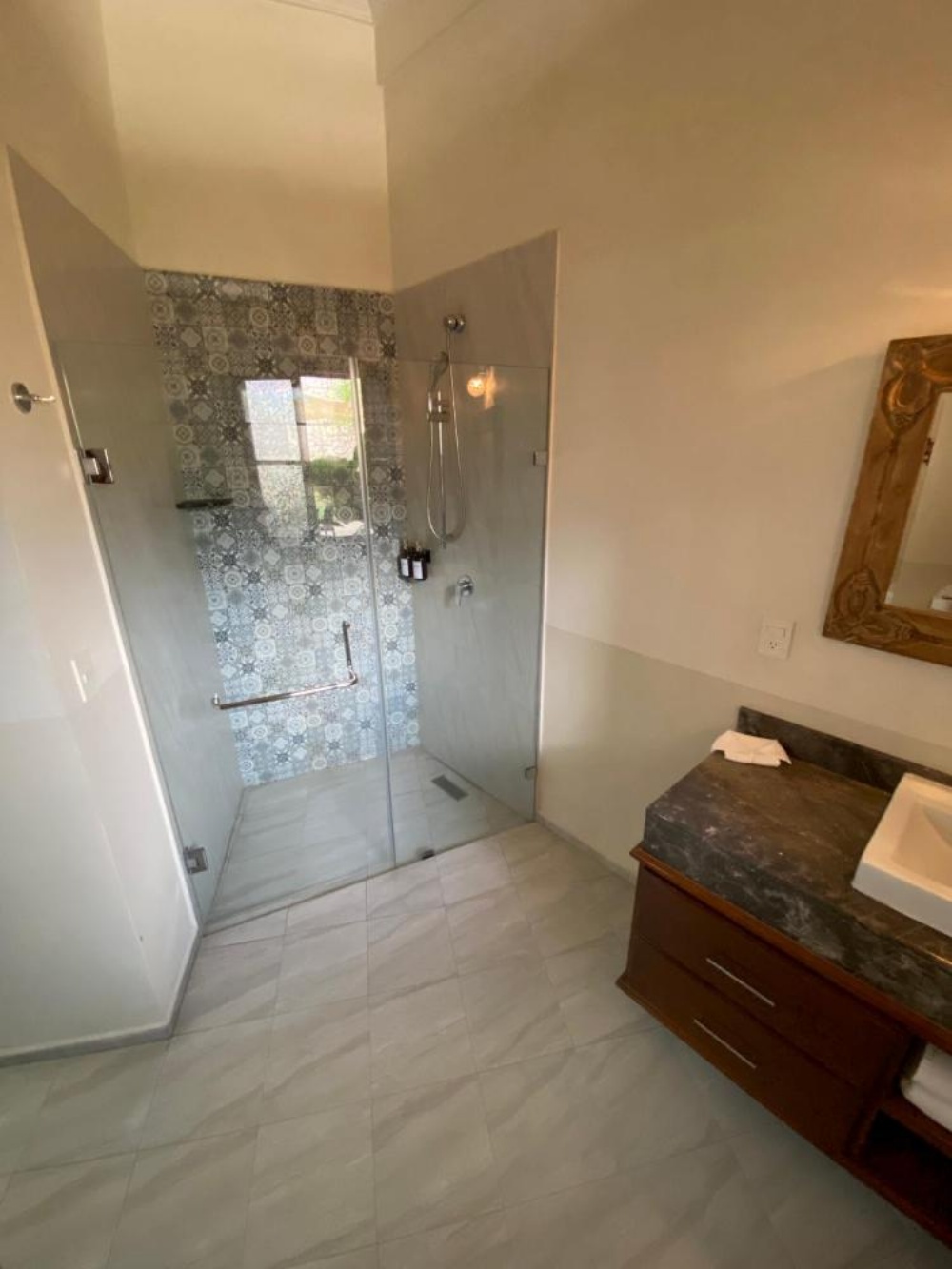 Standard Double Room at Hotel Cantera Real, Morelia, photo 3